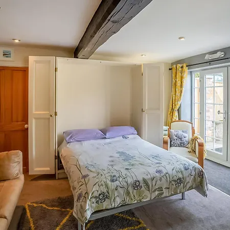 Willow Holiday home Stillingfleet